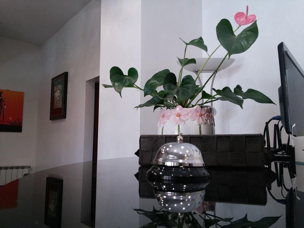 Hotel Le Rose Tivoli Terme Luaran gambar