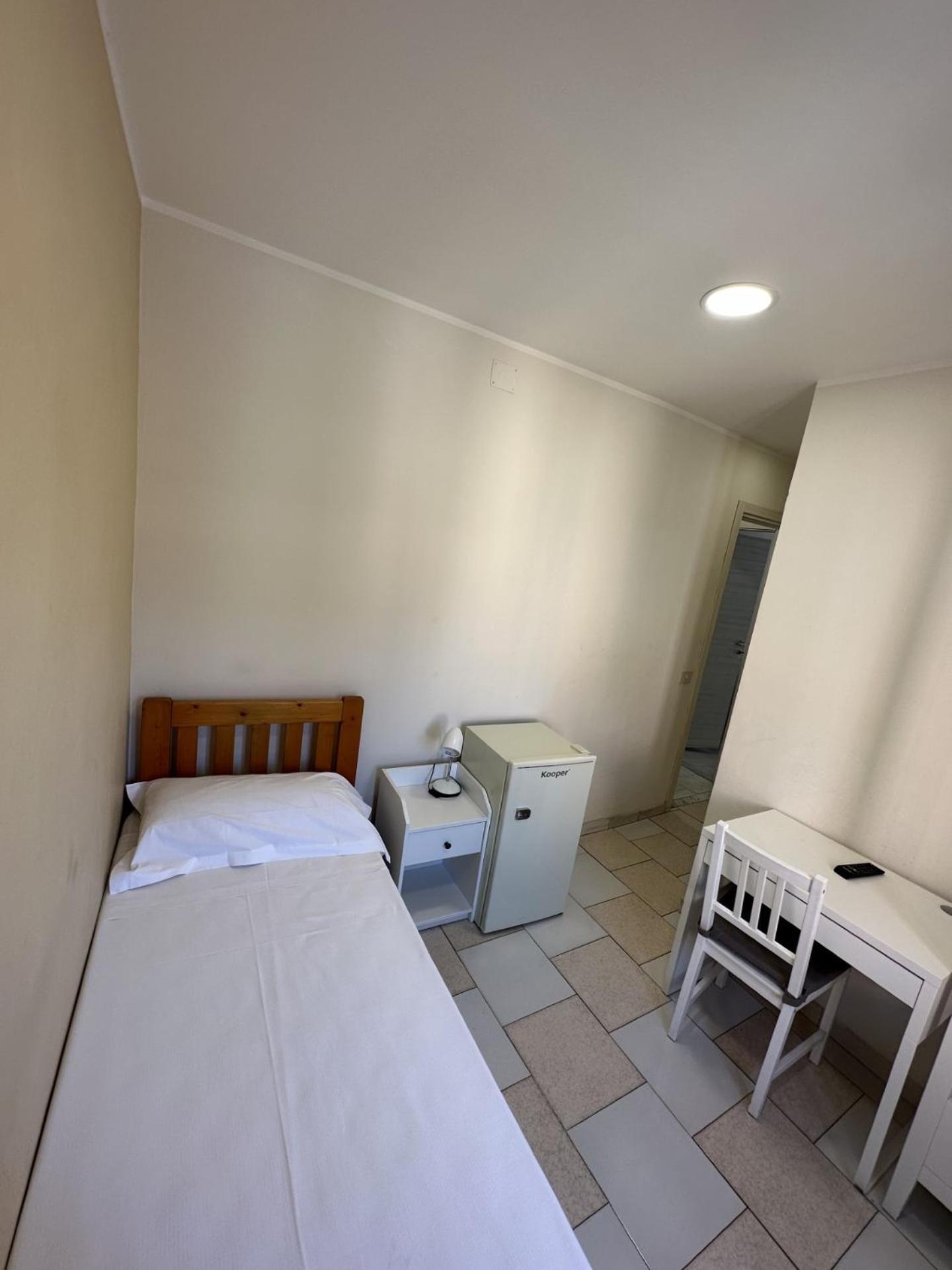 Hotel Le Rose Tivoli Terme Luaran gambar