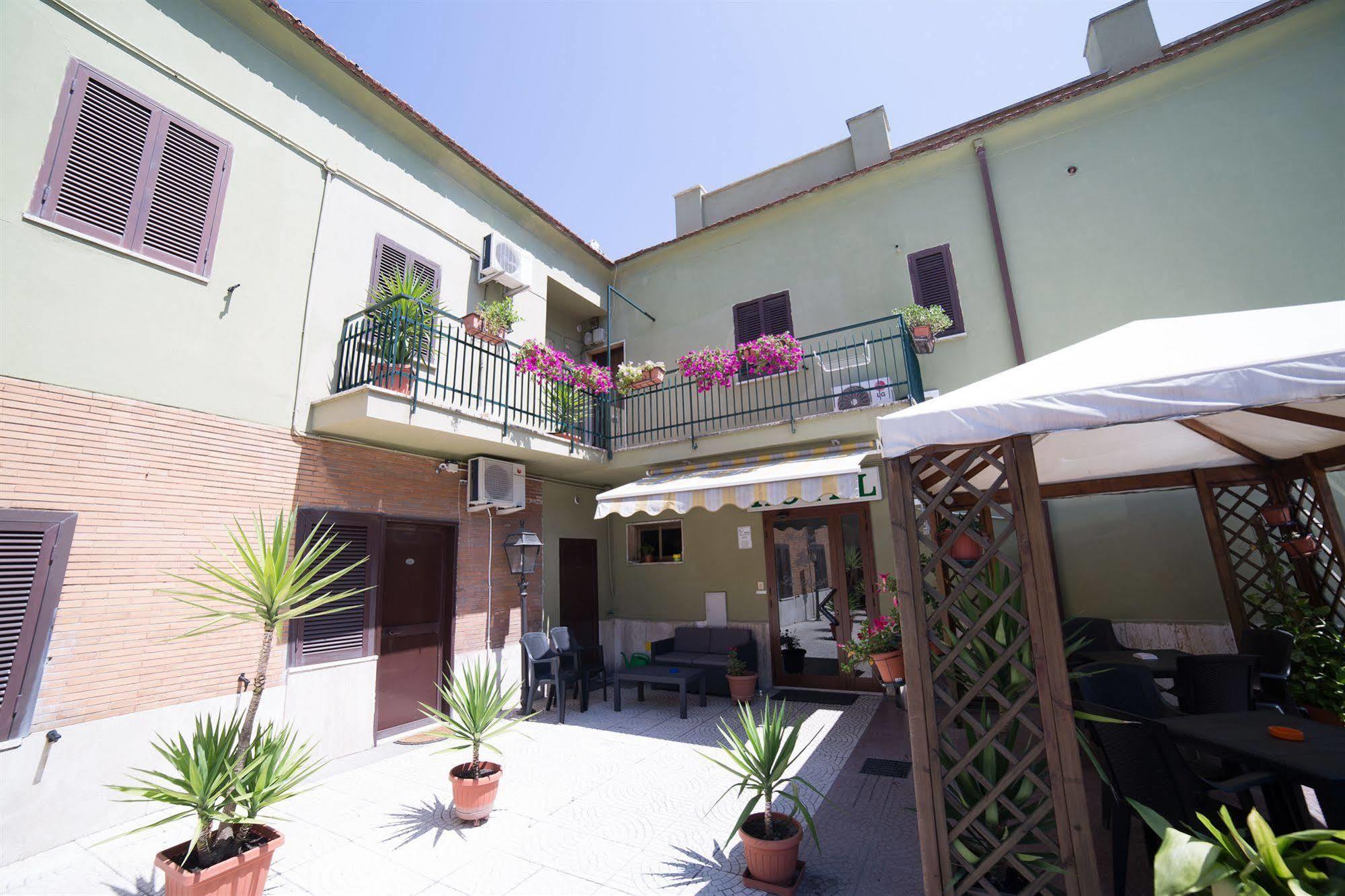Hotel Le Rose Tivoli Terme Luaran gambar