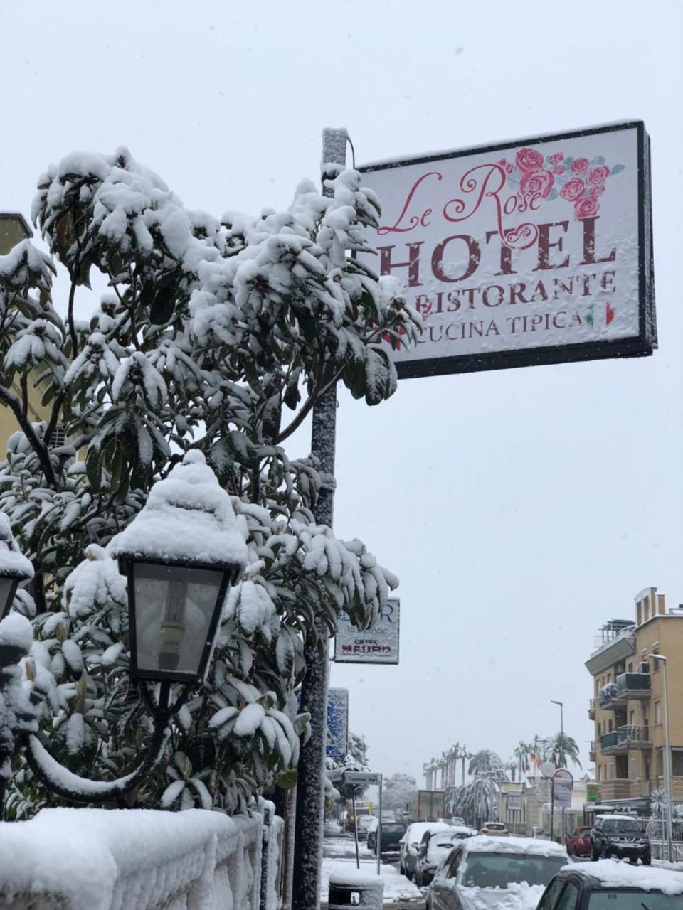 Hotel Le Rose Tivoli Terme Luaran gambar